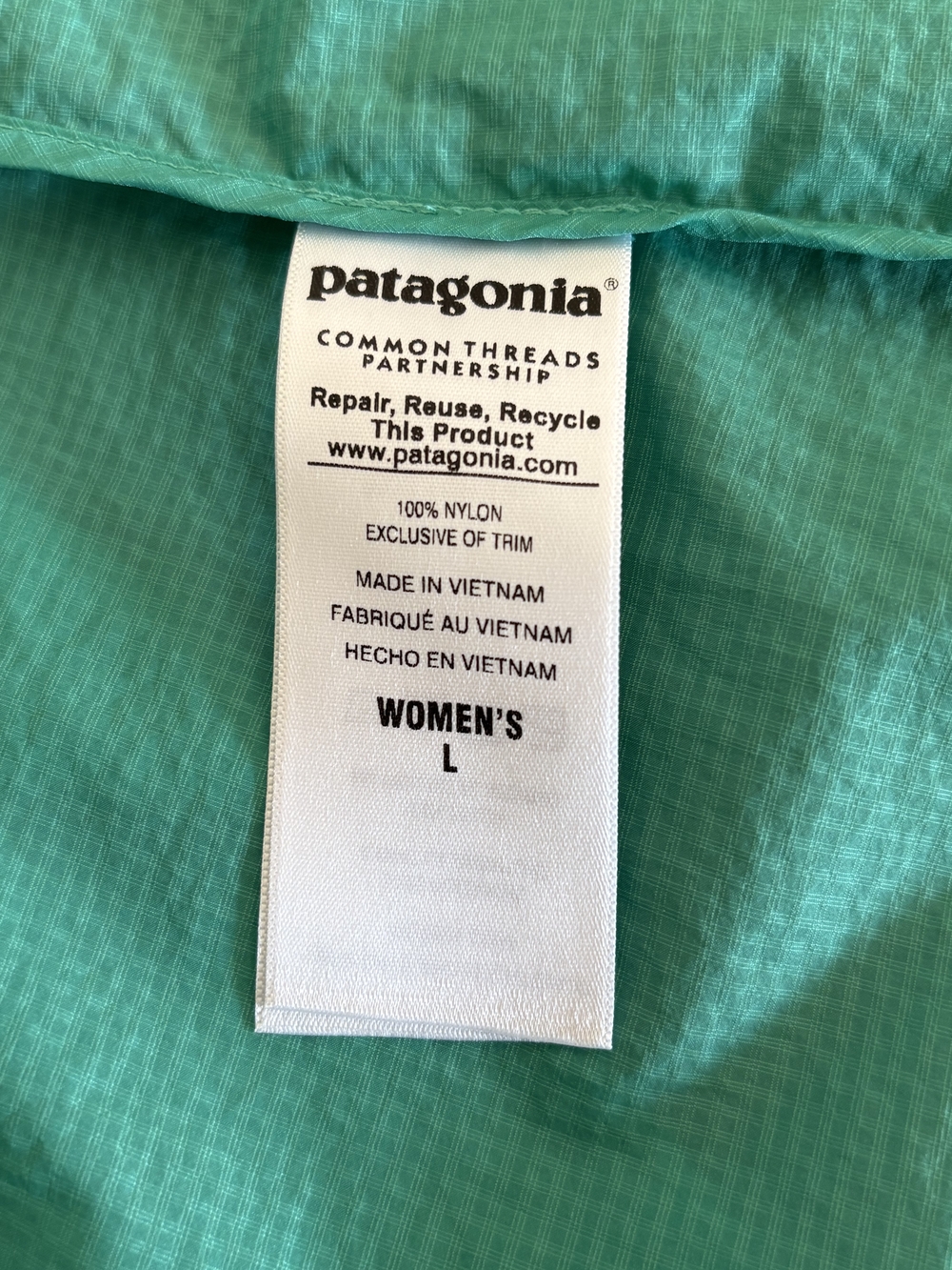 Patagonia Women’s Teal Windbreaker - Picture 8 of 8